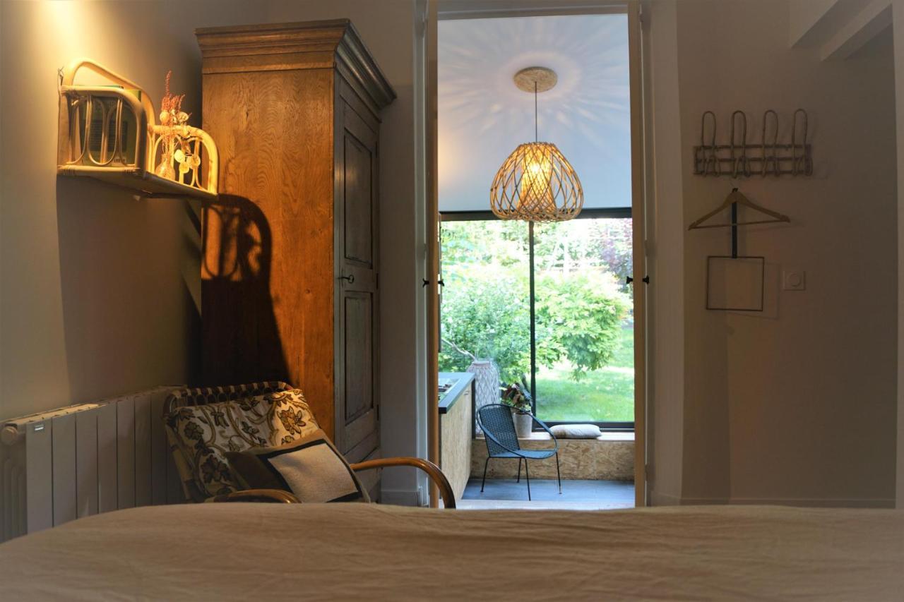 Maison Du Saule Hotel ฟอนตีเนย์-ซูส์-บัวส์ ภายนอก รูปภาพ